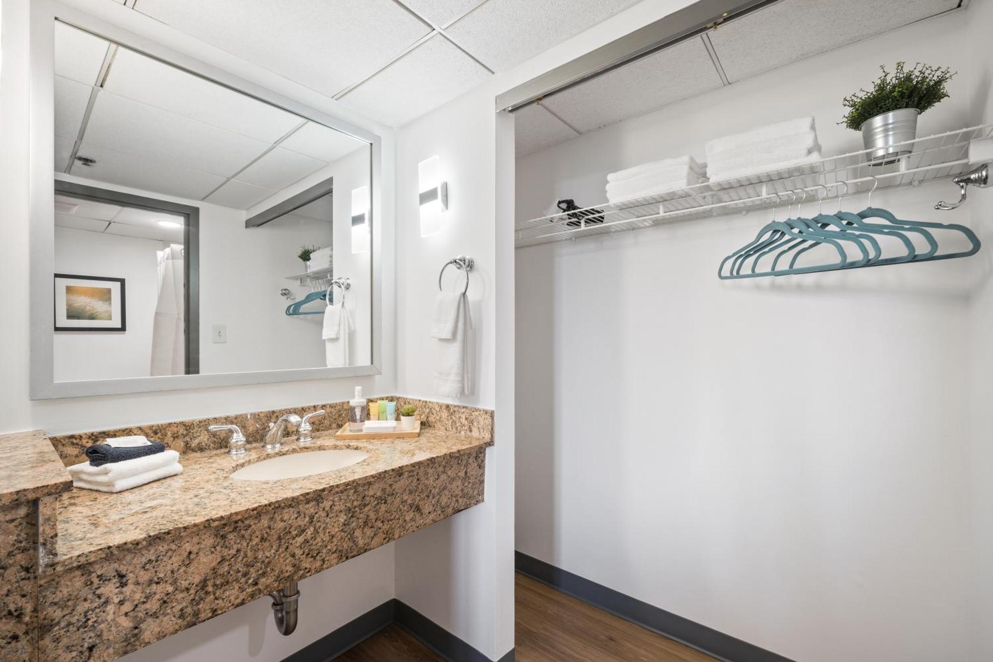 315 Loso Hotel Airport シャーロット エクステリア 写真